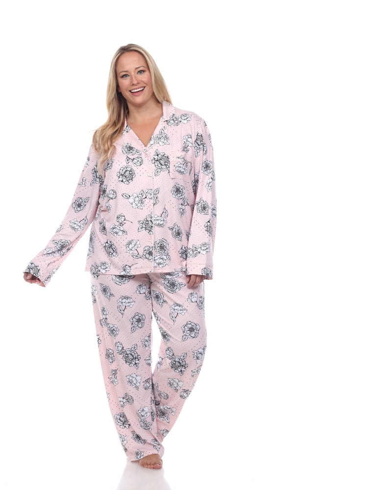 Front of a model wearing a size 1X Long Sleeve Floral Pajama Set in Rose by White Mark. | dia_product_style_image_id:247617